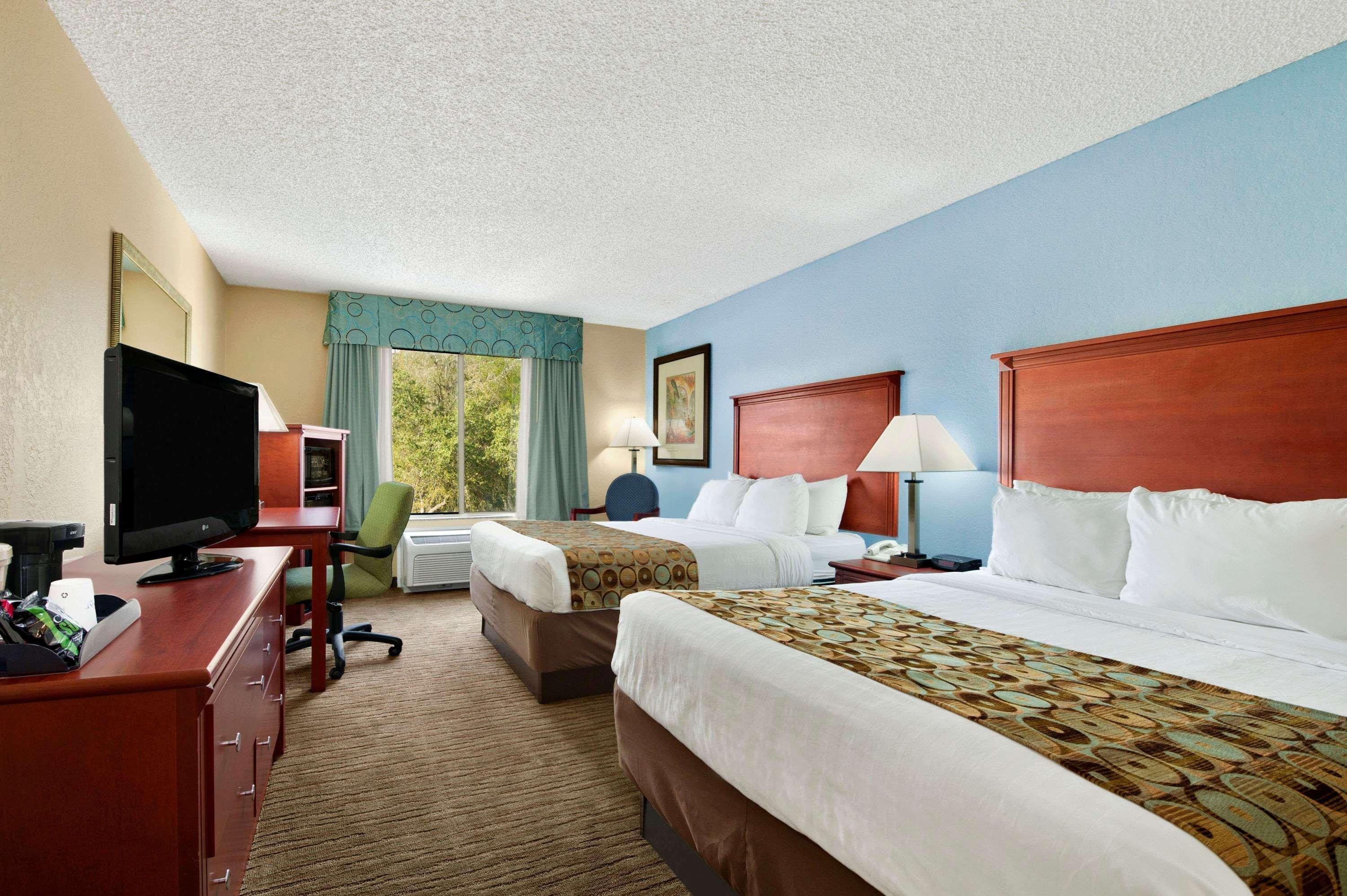 Baymont By Wyndham Gainesville I-75 Extérieur photo
